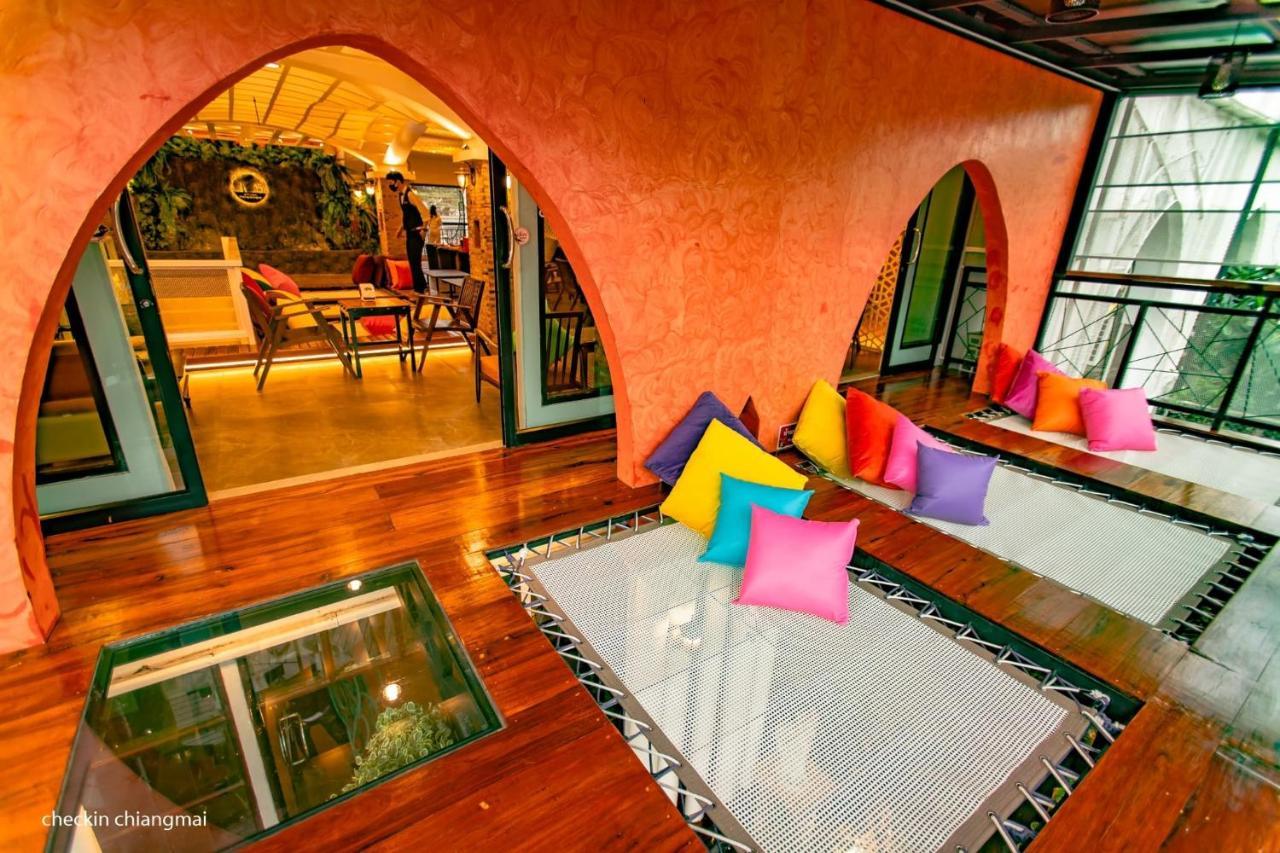 Vulcano Hotel Чіангмай Екстер'єр фото